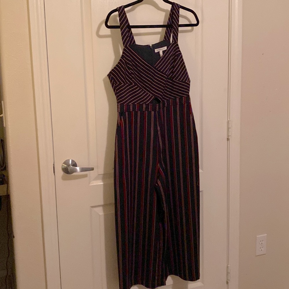 BCBGeneration, size 10, romper, peek a boo cut out, cropped romper